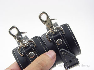 ボンテージバタフライ 手枷(てかせ)