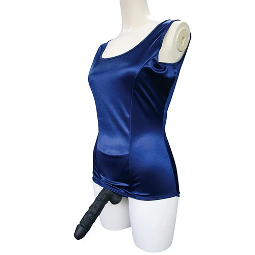 【アダルトグッズメーカー紹介文】伝統的旧スクール水着タイプ 懐かしい前面スカート付きタイプ 濡れたように輝く特殊加工 密着感と光沢感がたまらない!