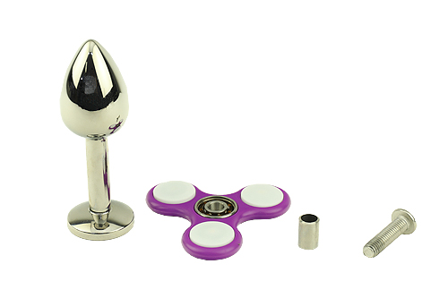 ハンドスピナー付きアナルプラグ